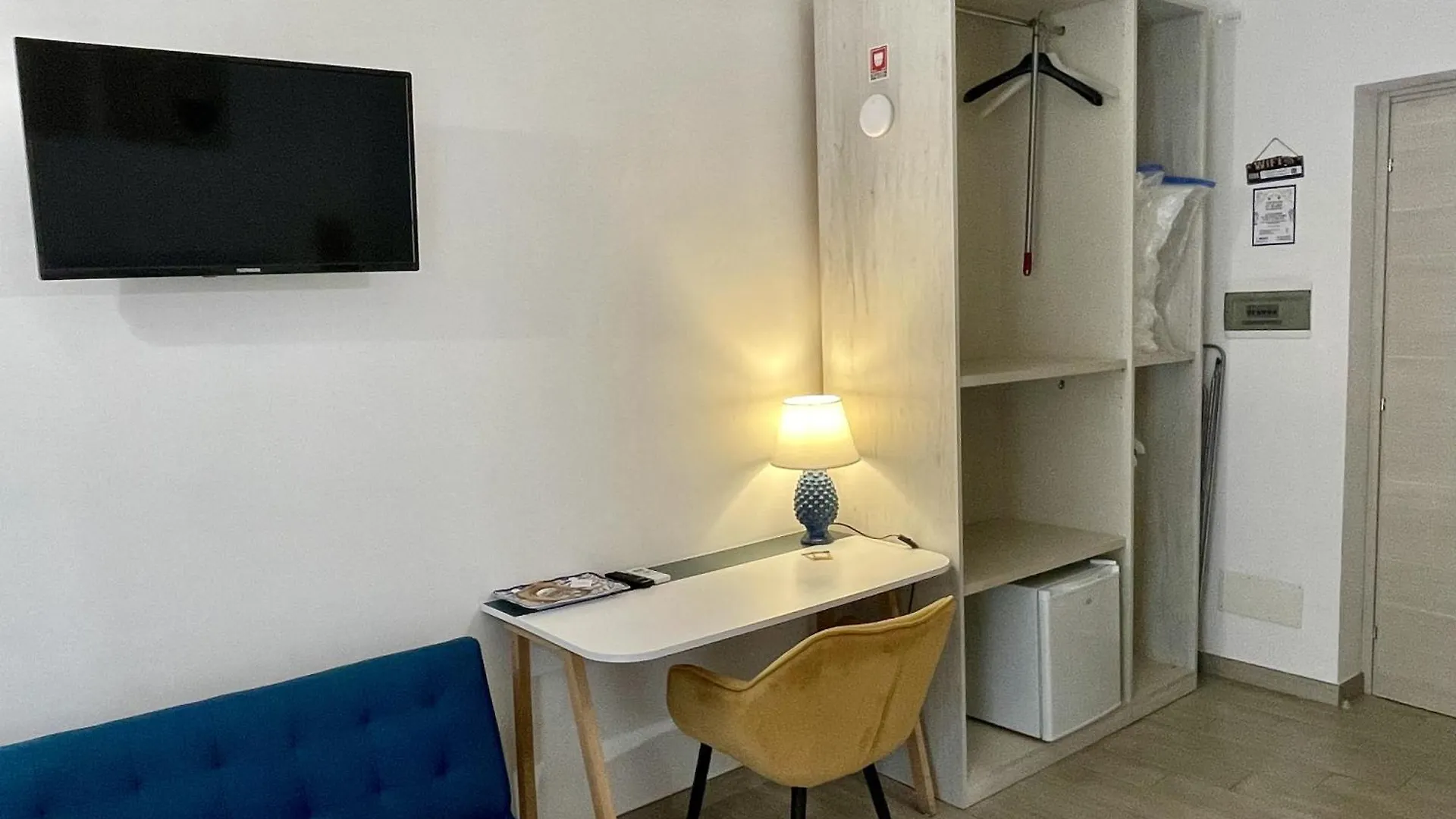Πανσιόν I Mori - Holiday Rooms Lascari